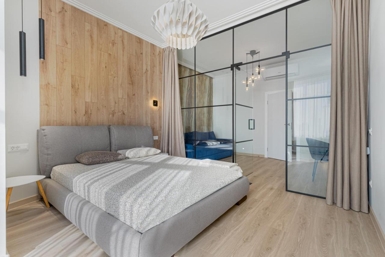 Sea Symphony 3-Bedrooms Apartment Odesa Exterior photo